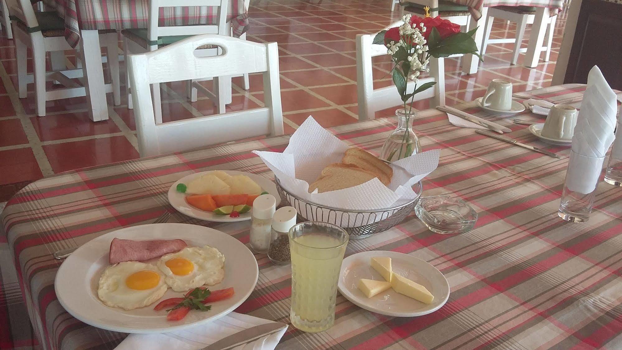 Hotel Mont Joli Cap-Haïtien 외부 사진